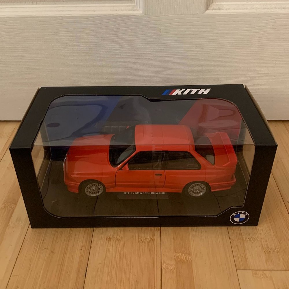 2020 KITH x BMW Model Car 1989 M3 E30 Diecast RED